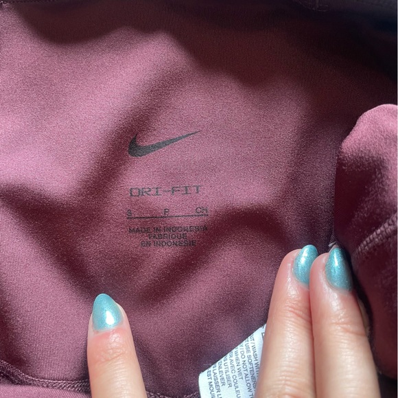 Nike- SZ S Dri-Fit Maroon Leggings - Picture 6 of 6